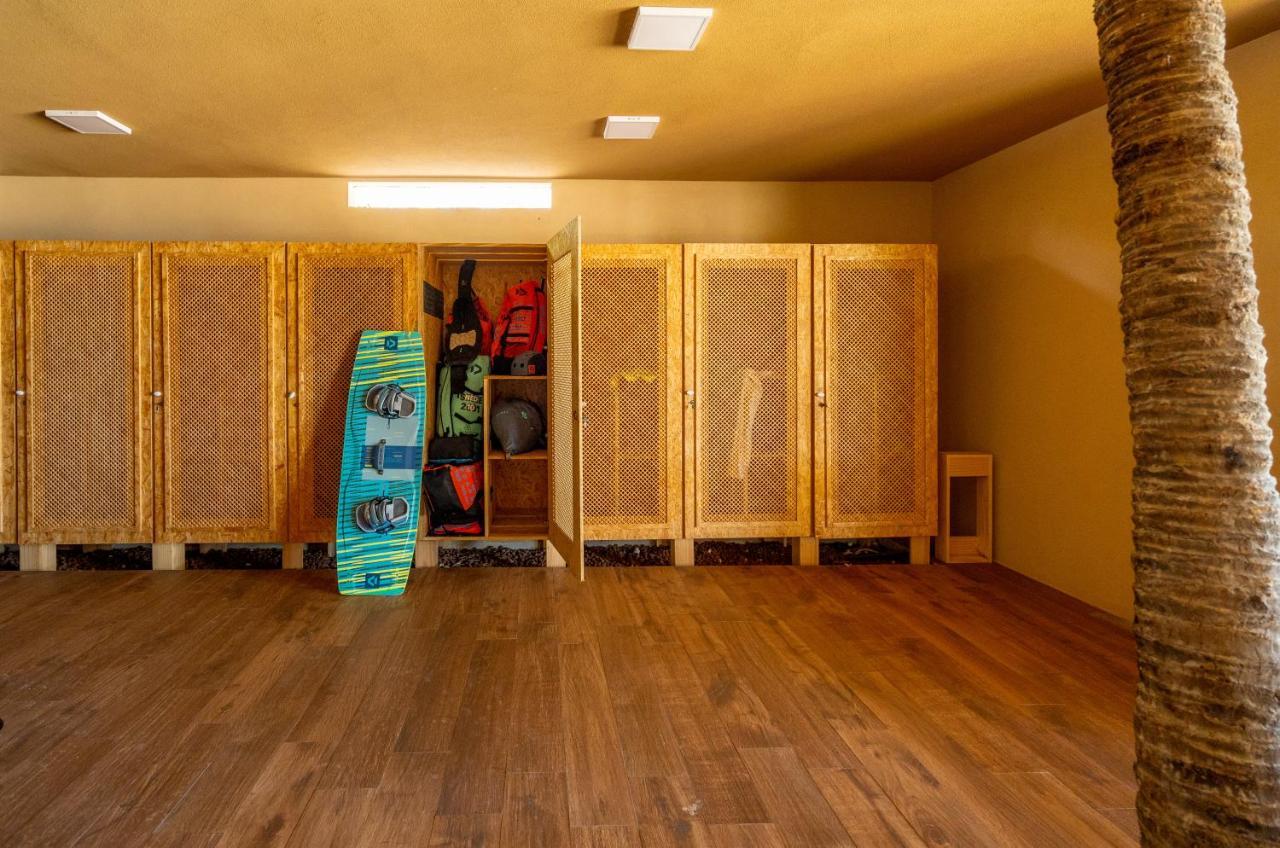 Carmel Cumbuco Resort Luaran gambar Locker room