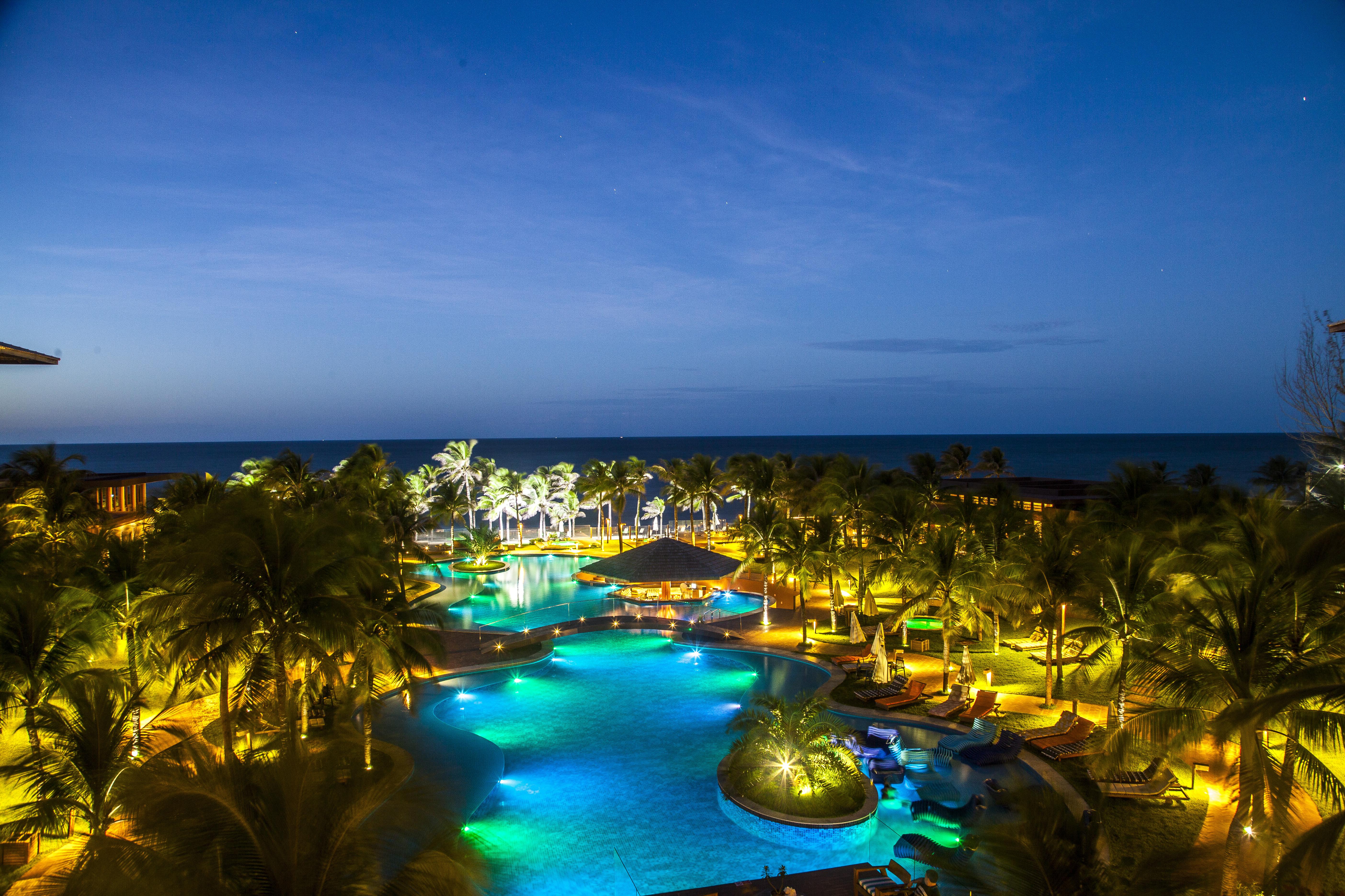 Carmel Cumbuco Resort Luaran gambar Hard Rock Hotel at night